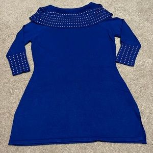 QUESTIONS blue embellished top Size S